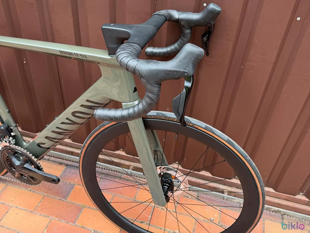 5. 2025 Canyon Aeroad CF SLX 7 di2
