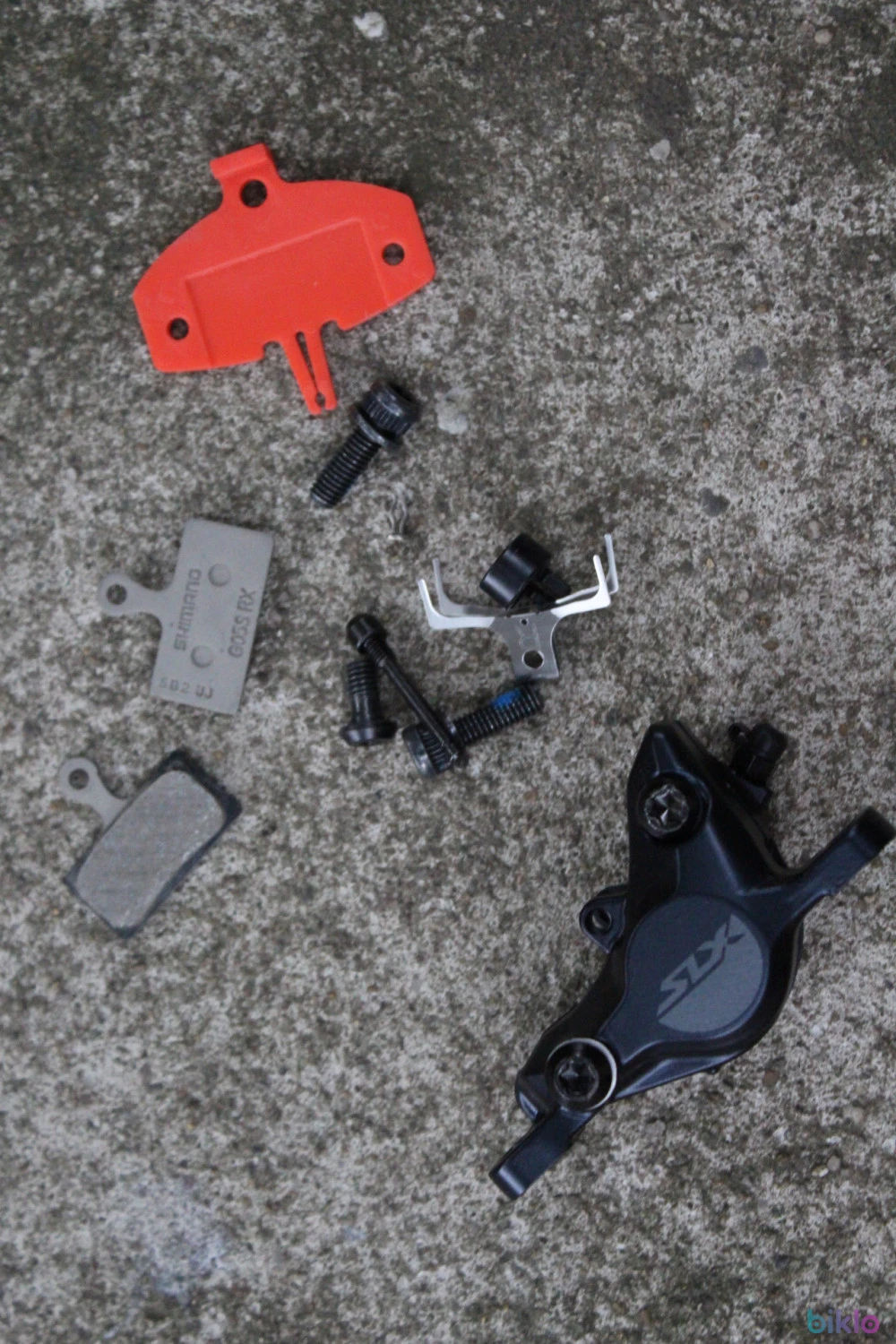 1. Shimano etrier SLX BR-M7100 Post-Mount + placute G03S