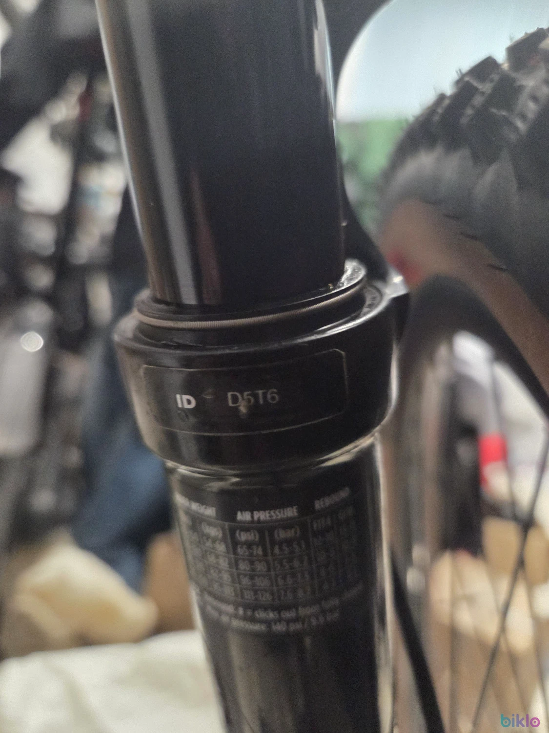 5. Furca Fox 32 Performance Stepcast