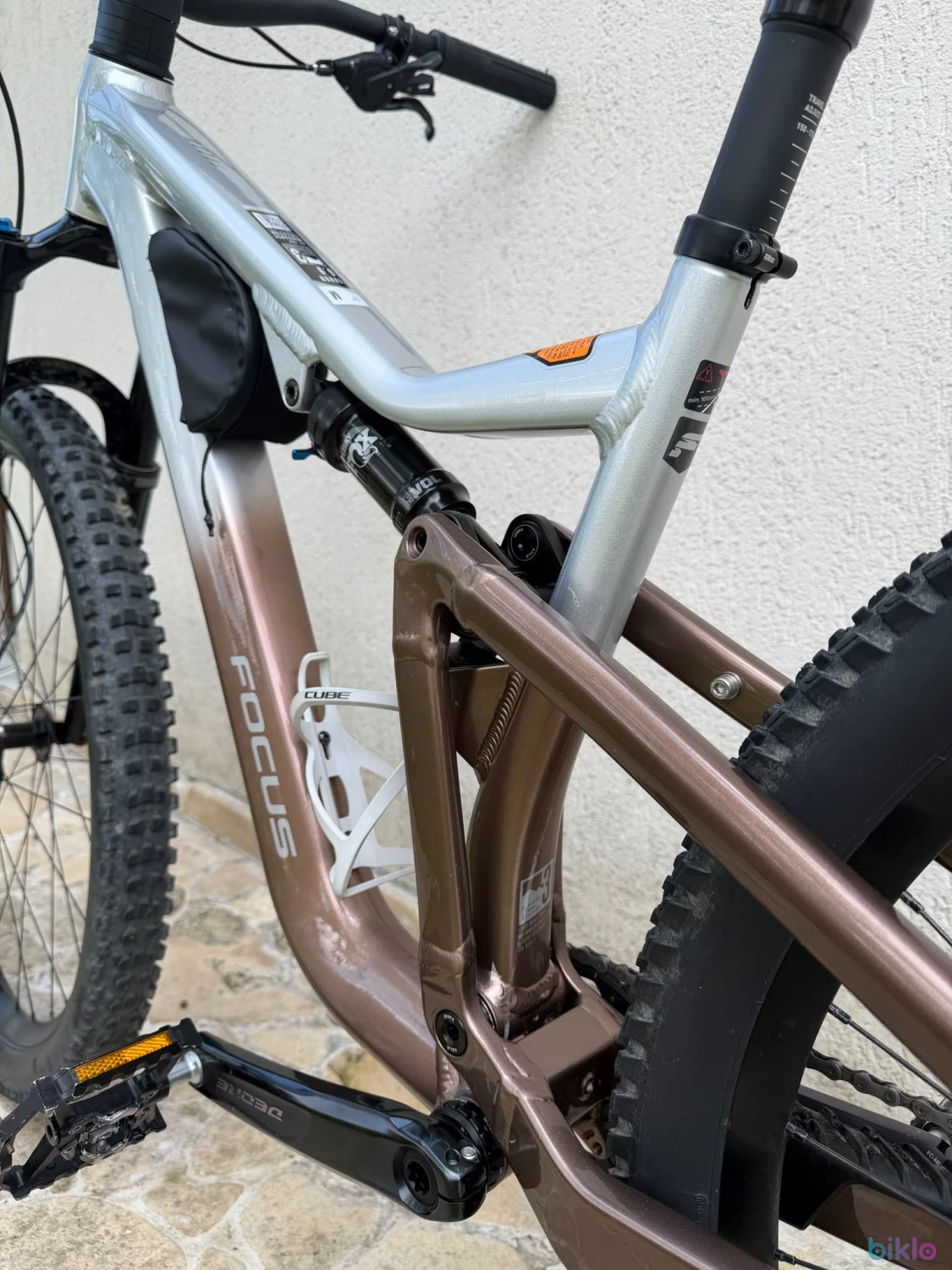 8. Vând MTB Full Suspension Focus Thron 6.9 in Garantie