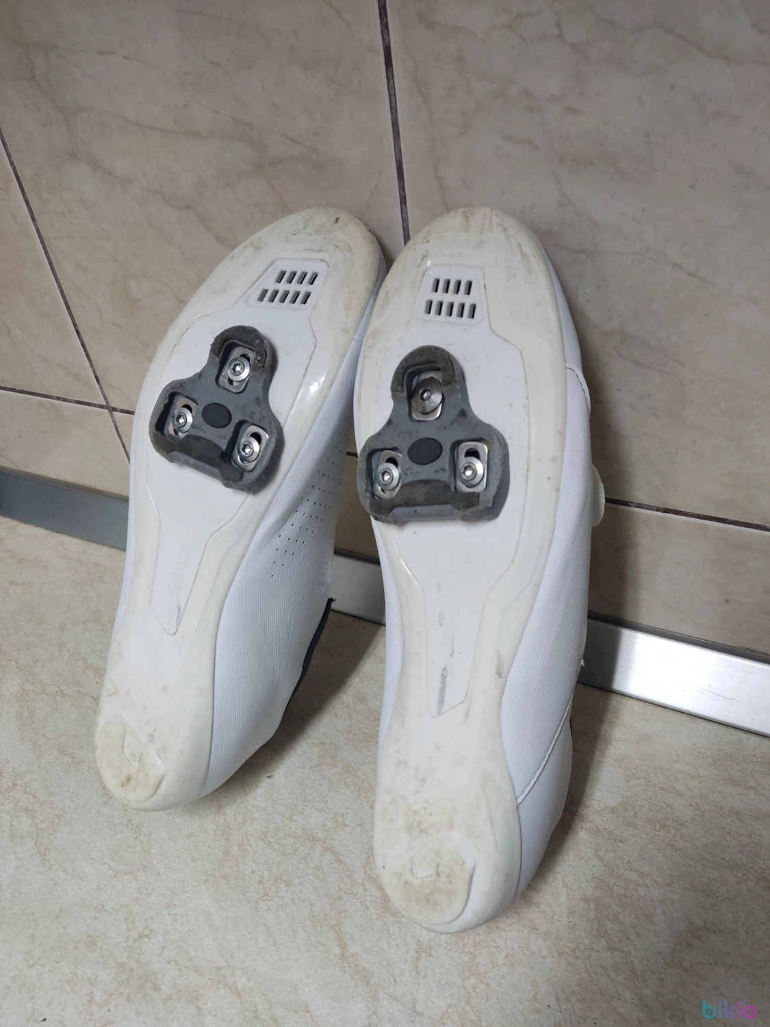 9. Pantofi de sosea Shimano SHRC300 M marimea 46