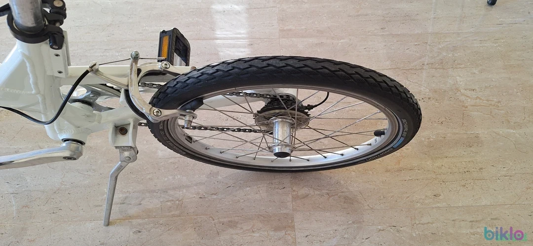 7. Bicicletă Gigant din aluminiu