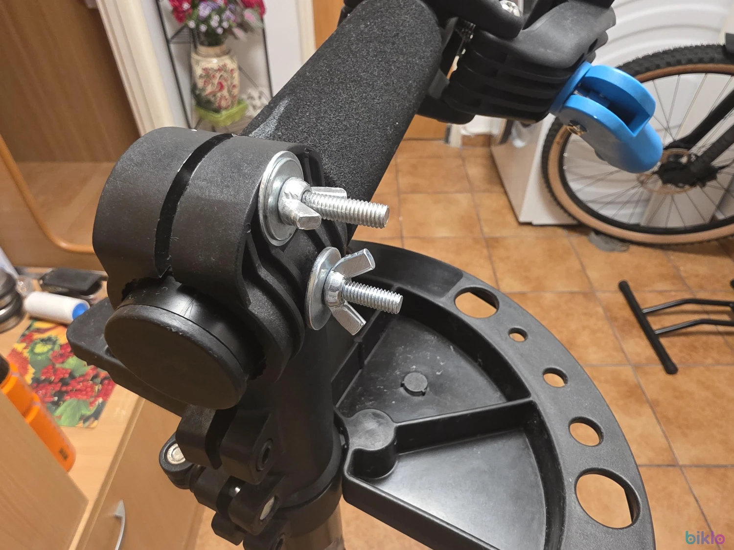 2. Suport atelier bicicletă 500V2