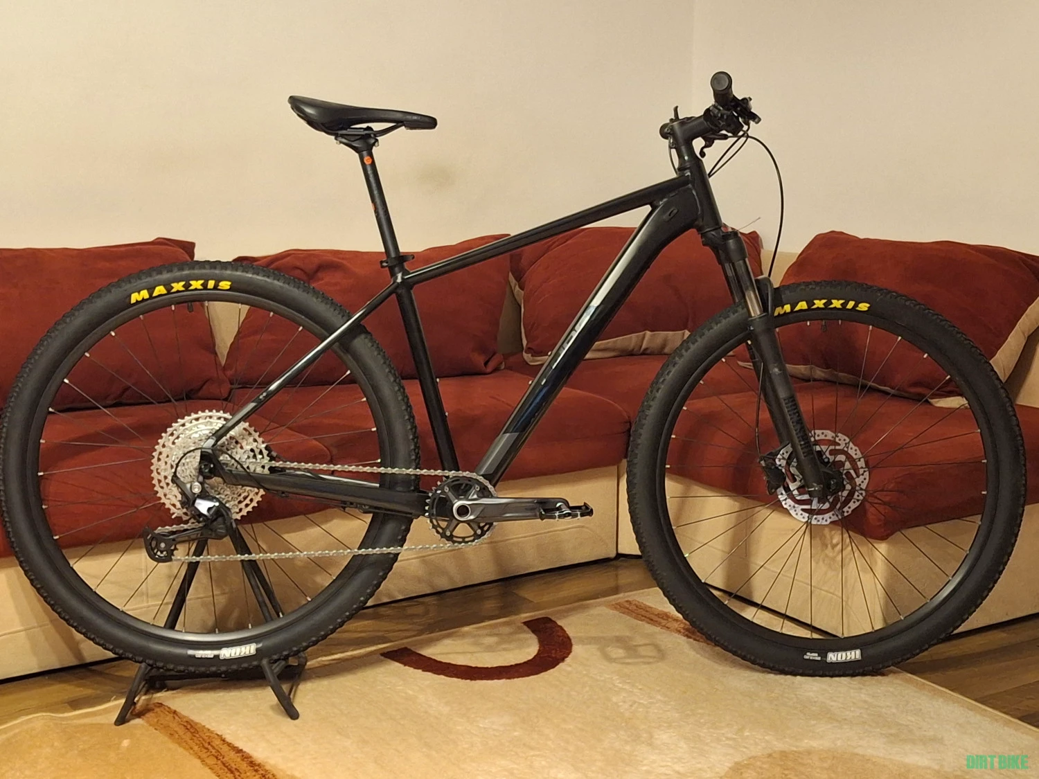 1. Bicicleta 29" Cube Attention SL Black Gray 2021 marime L