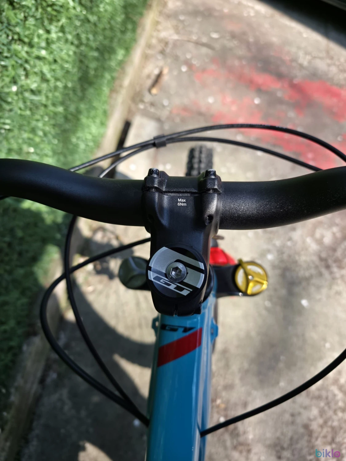 3. Vând bicicletă