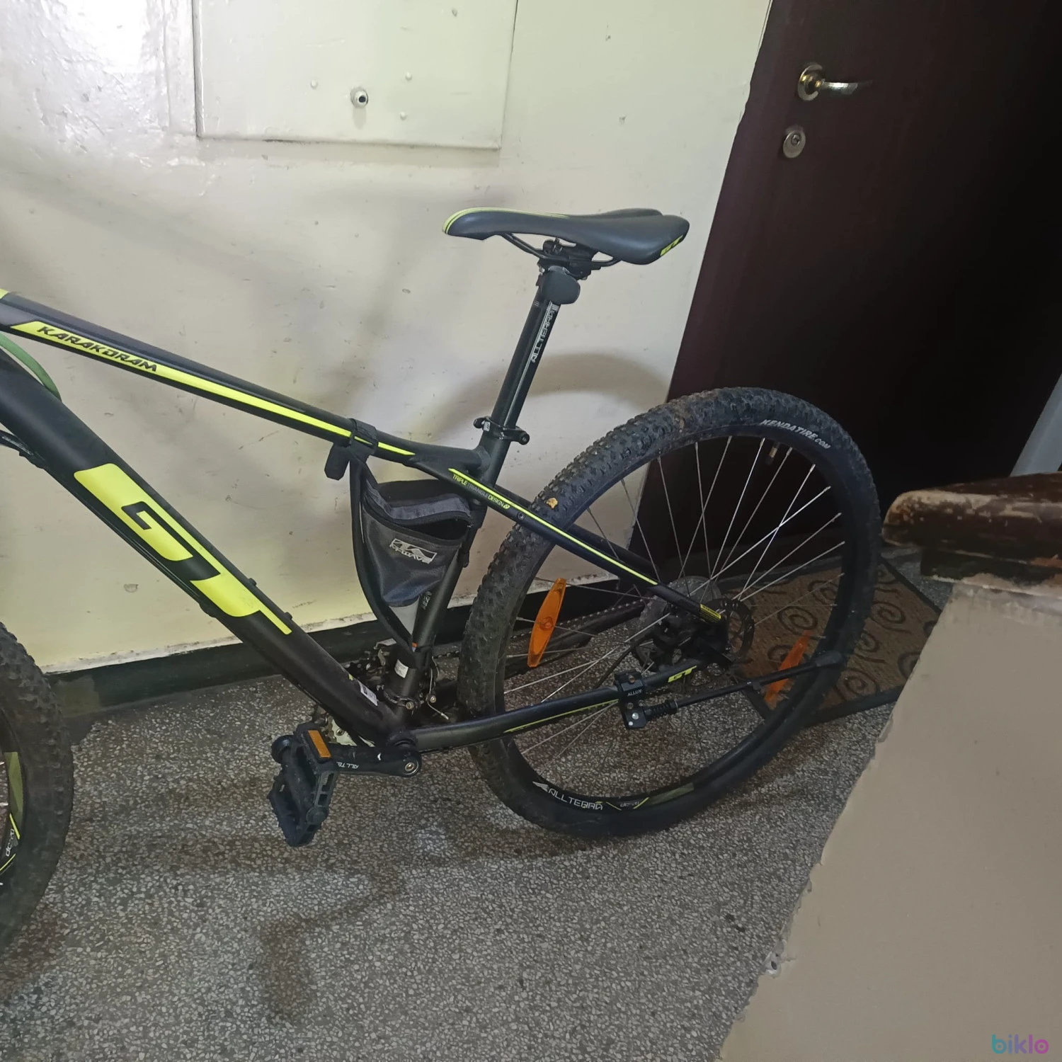 3. Bicicleta gt karakoram