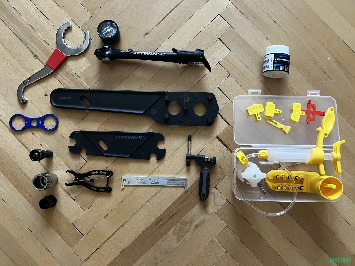1. Scule și unelte pentru service bicicletă / MTB