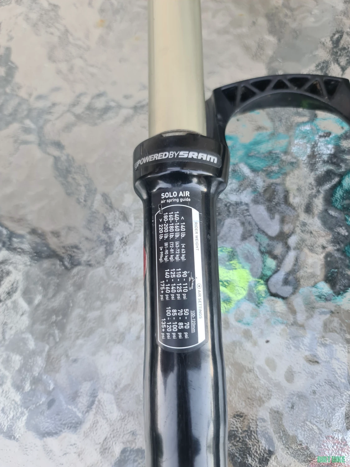 5. RockShox RECON gold tk 29" bust 20