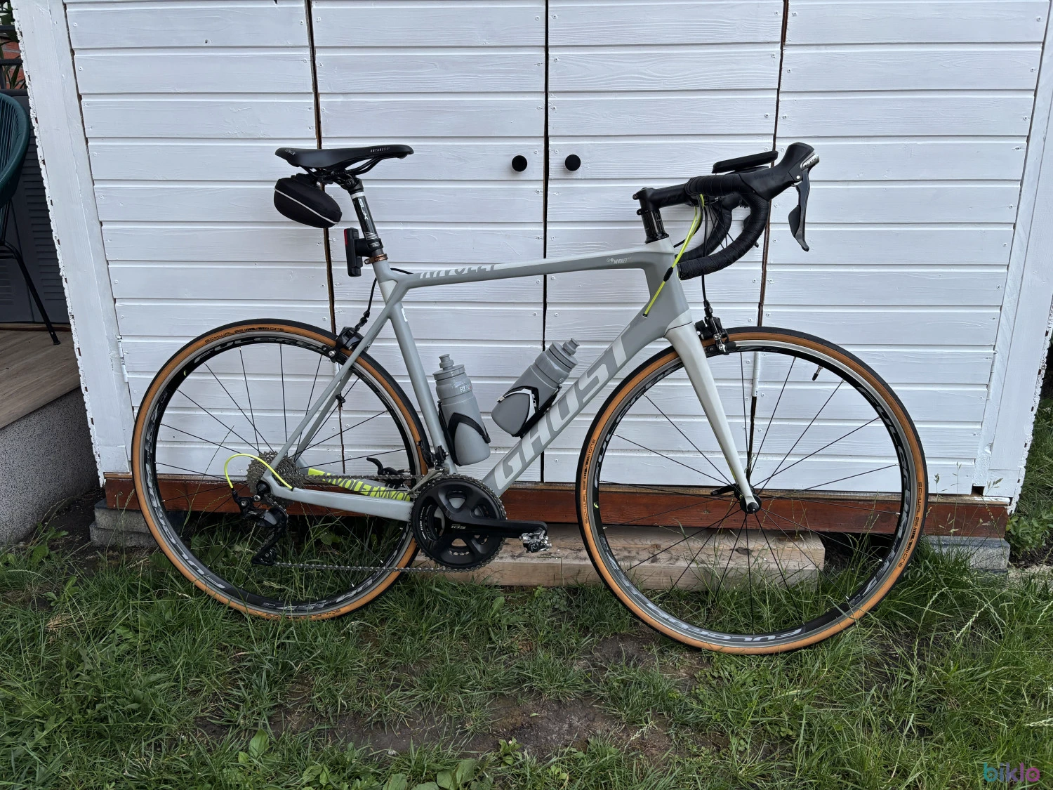 1. Vând Cursiera Carbon Ghost