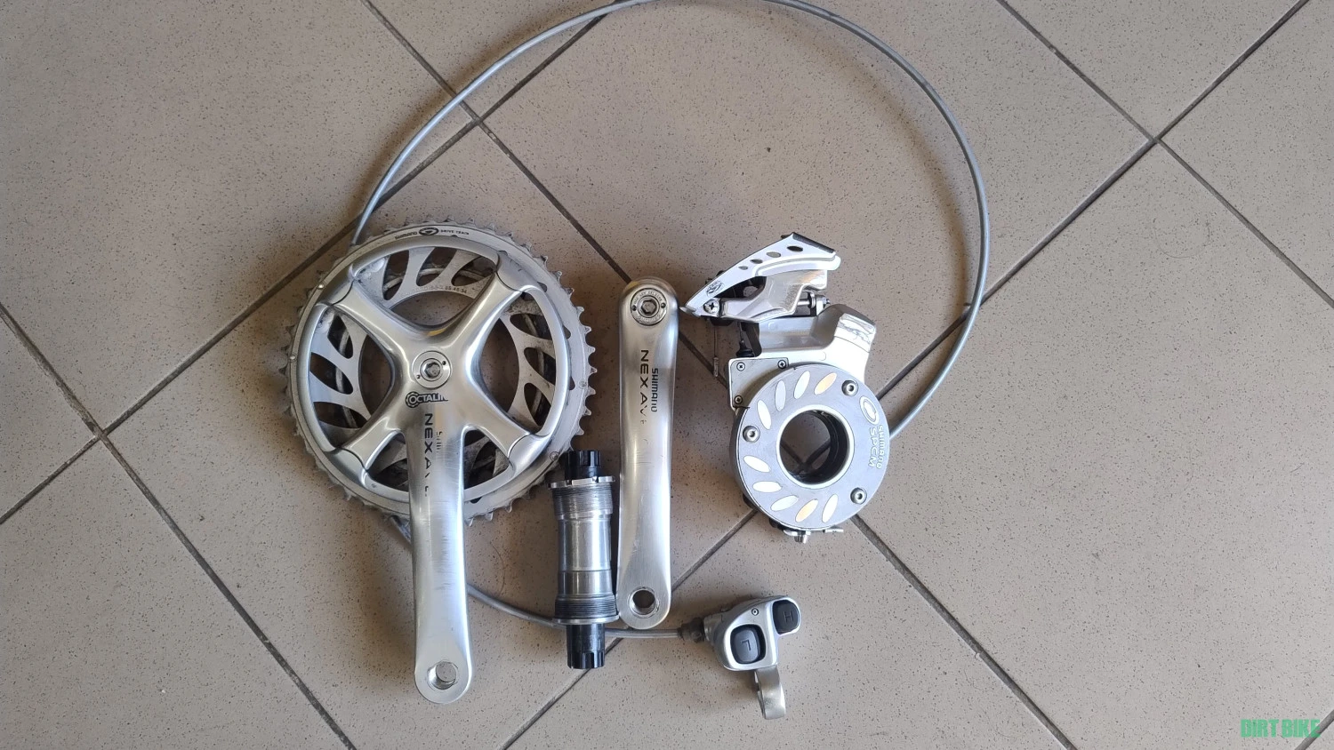 1. Schimbãtor fatã Shimano SPCM cu maneta sí angrenaj