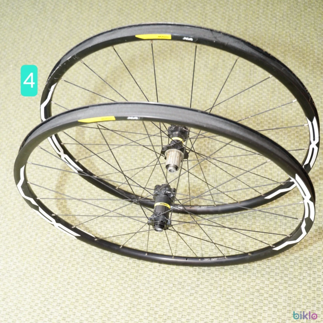4. Set roti mavic
