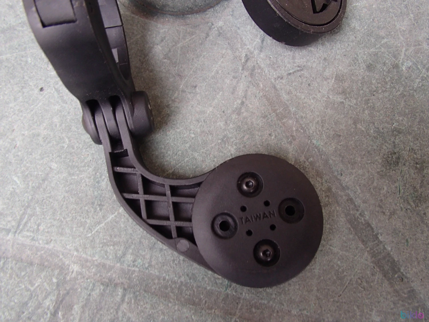 2. Suport Garmin Gidon Front Mount Edge aero