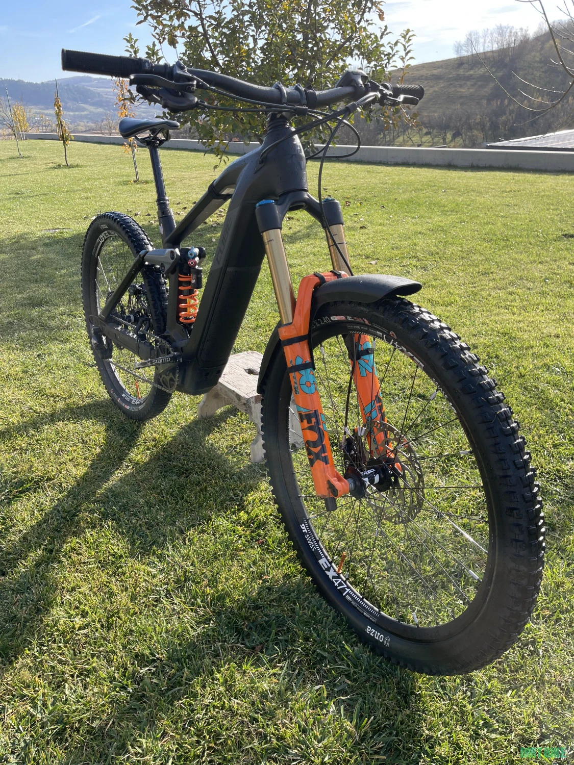 8. Cube Stereo HPC SL 160 Custom