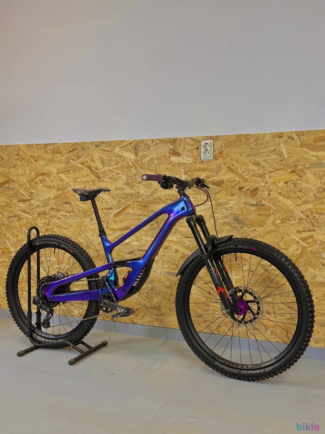 2. Cannondale Jekyll 2 Bicicleta costum wireless enduro downhil freeride