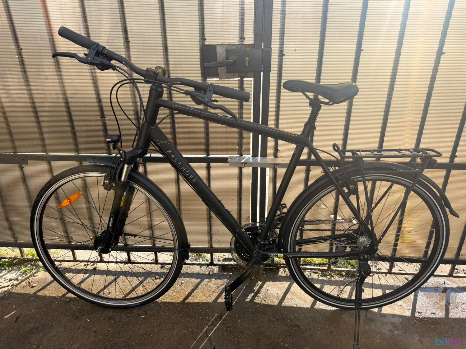 2. Bicicleta Treking Kalkhoff Voyager // Cadru XL // Frane hidraulice // STARE EXCELENTA // Far si stop cu LED marca AXA //
