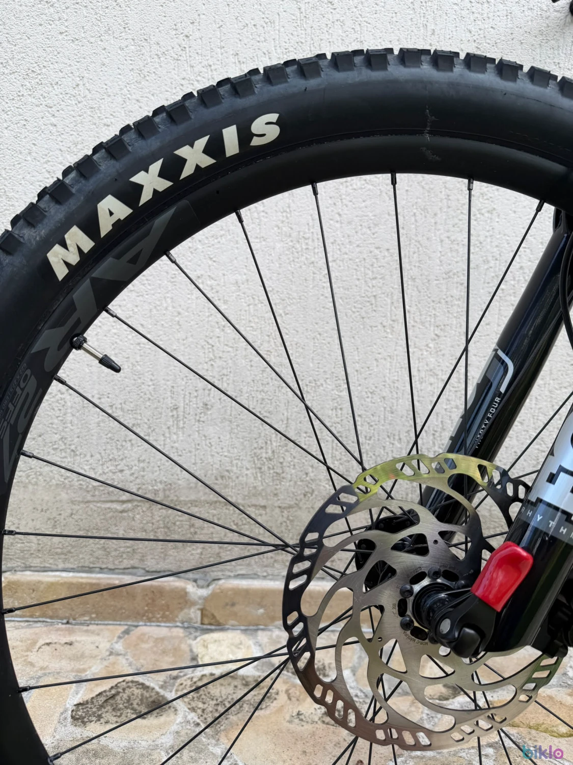 11. Vând MTB Full Suspension Focus Thron 6.9 in Garantie