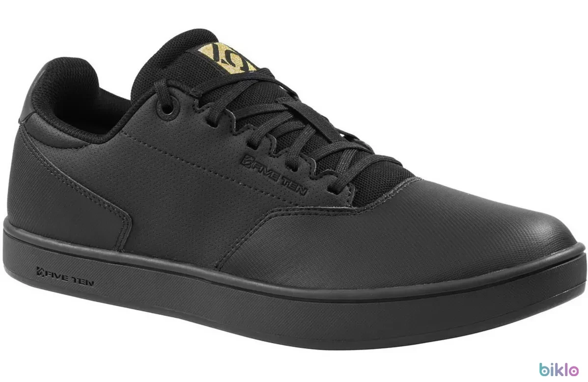3. NOU! Pantofi Five Ten 5.10 District Clipless - SPD