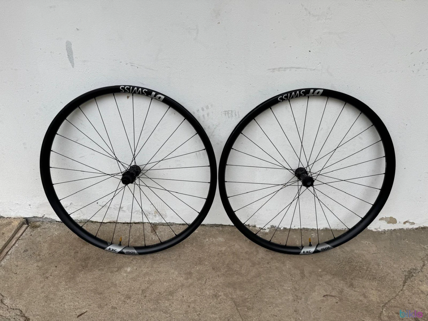 1. Set Roti Dt Swiss 29er EXC1501 carbon Noi