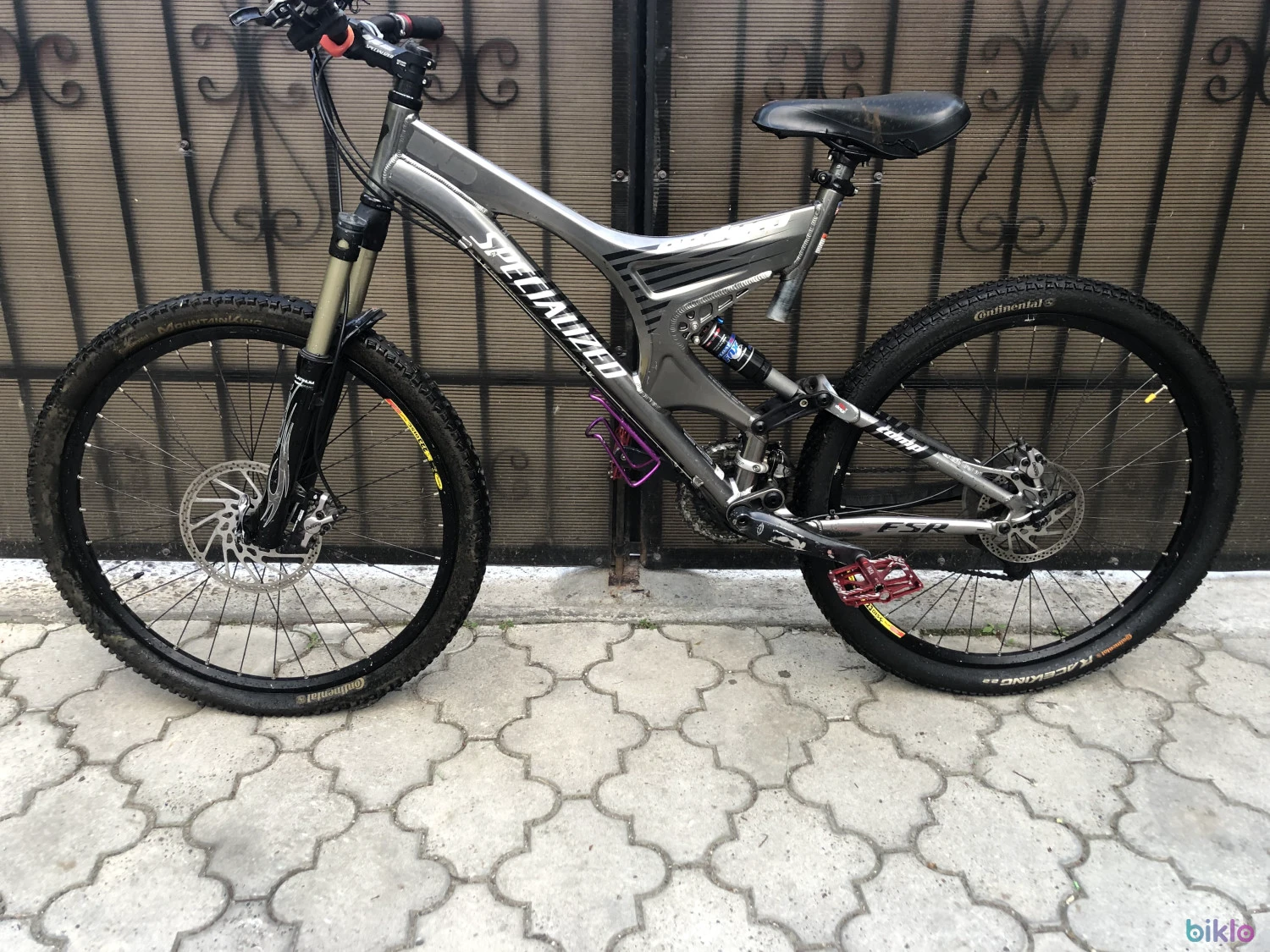 10. Bicicleta enduro Specialized
