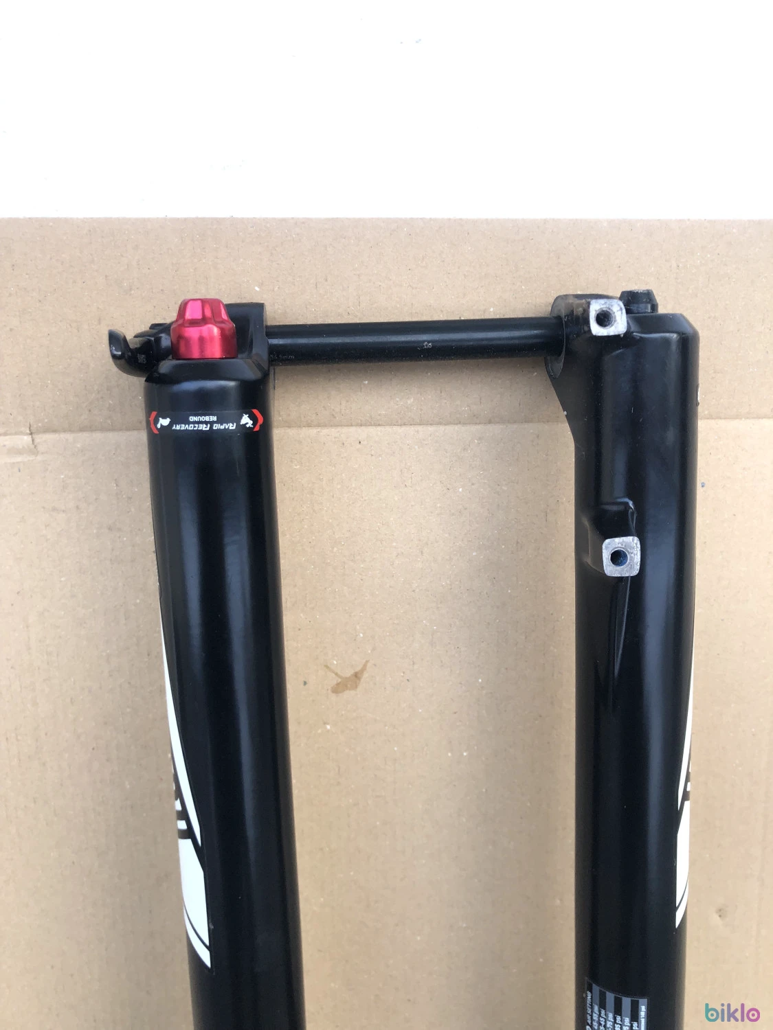 7. Furca Rock Shox Lyrik RC 150 mm 29 Boost