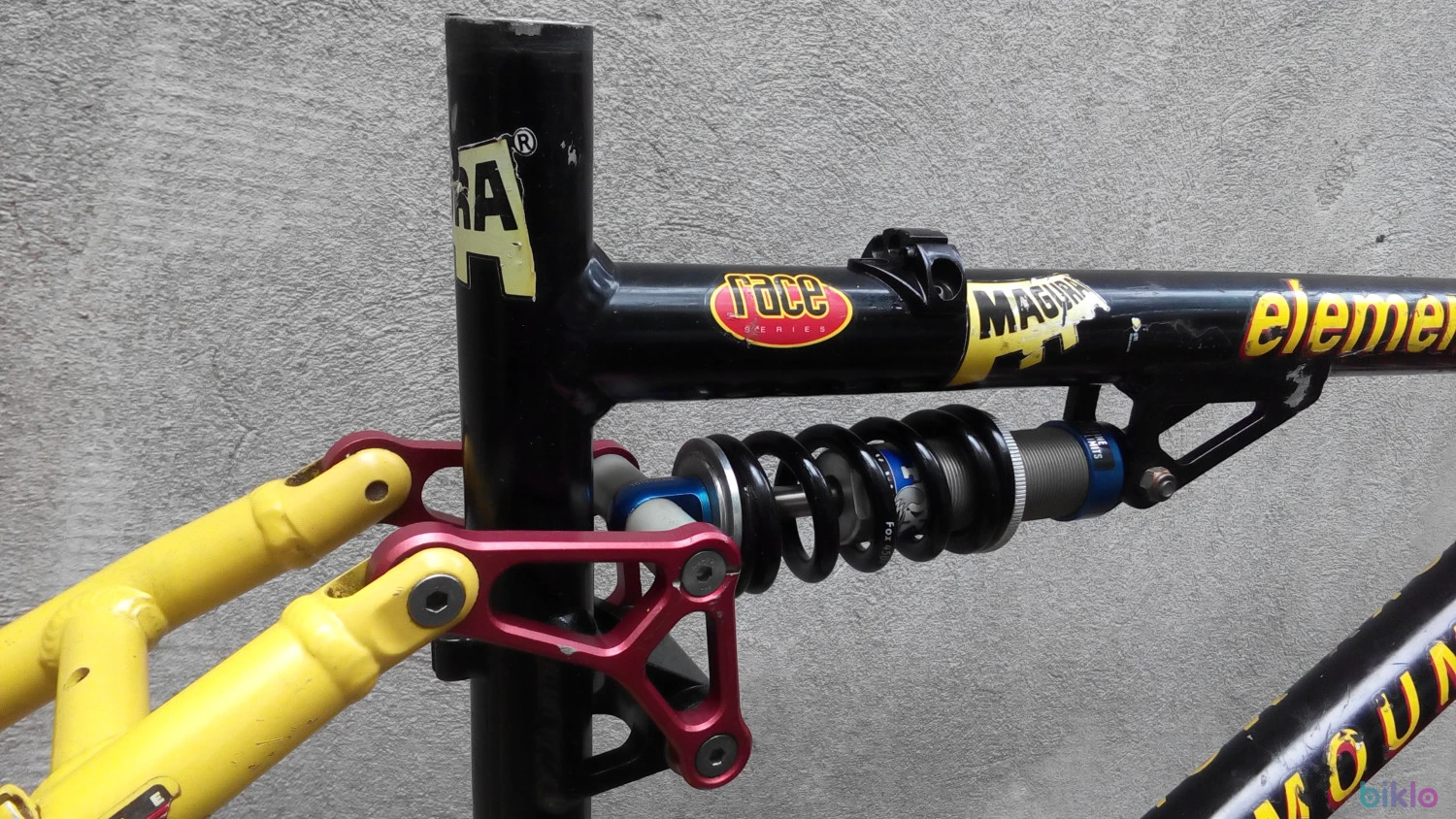 5. Cadru Rocky Mountain furca RockShox