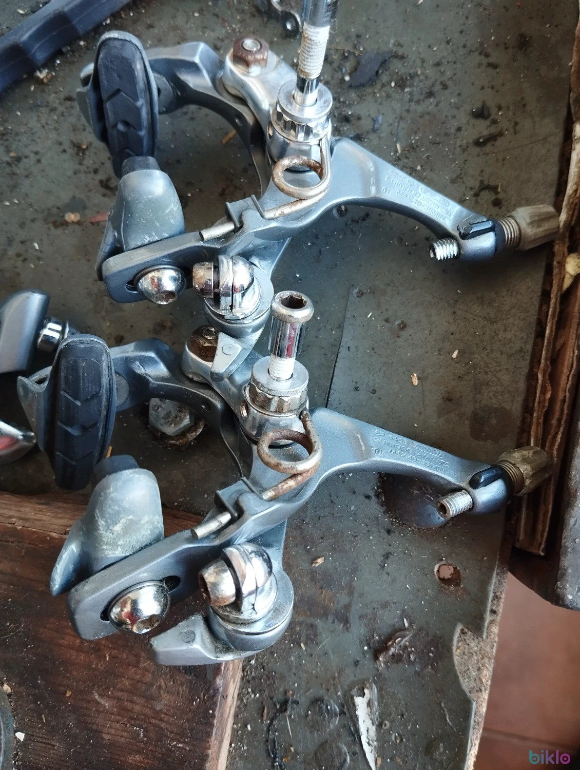 4. Frâne cursiera shimano 600