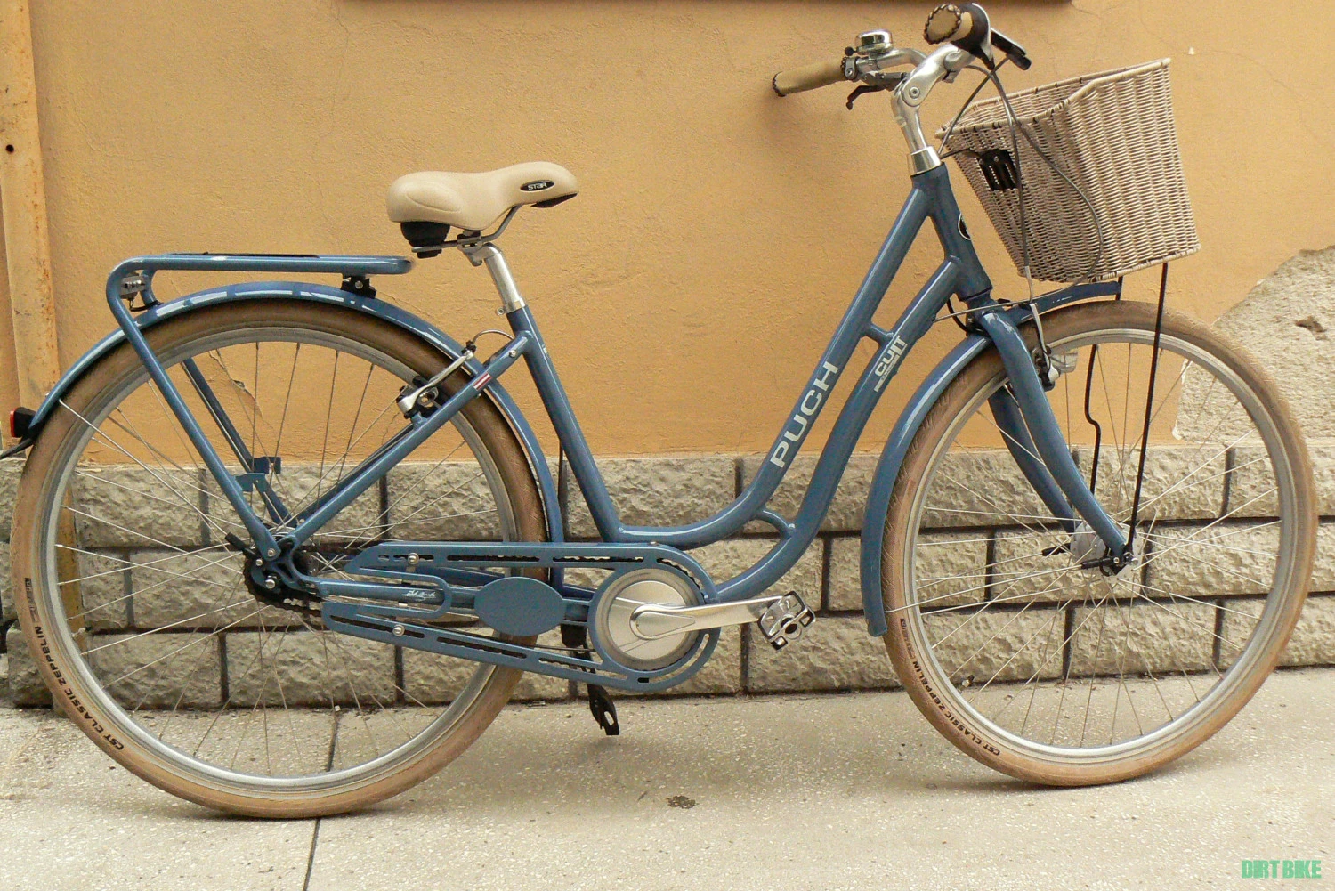 1. Bicicleta de oras Puch