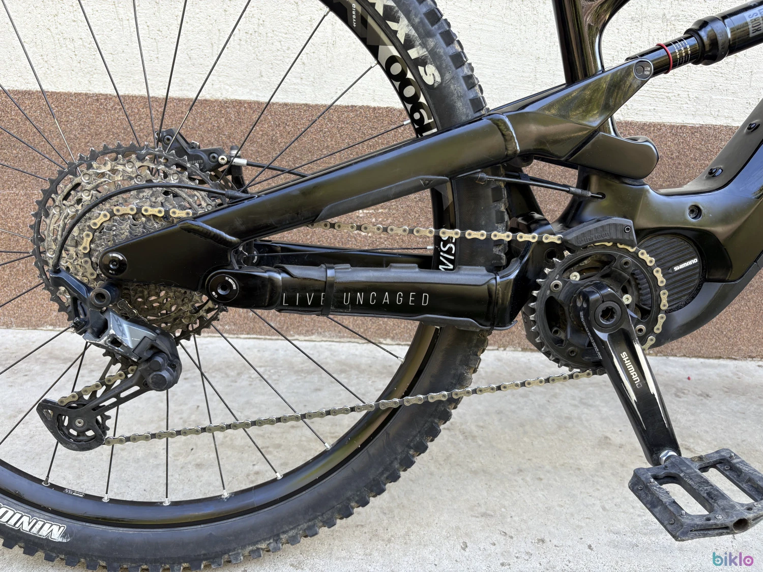 8. YT Decoy Base 29 – E-bike Enduro/Trail 2020