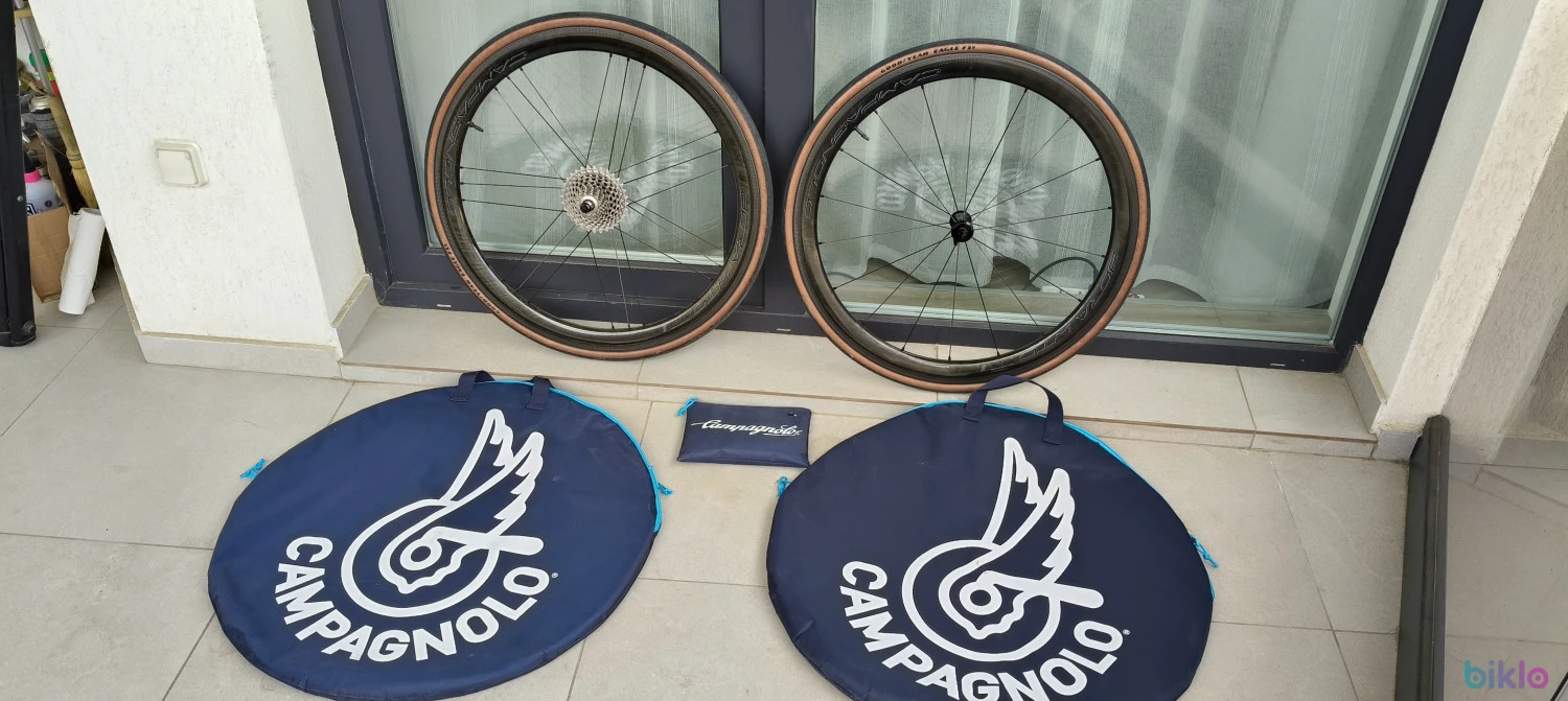 3. Canyon Ultimate CF SLX (2 seturi roți)