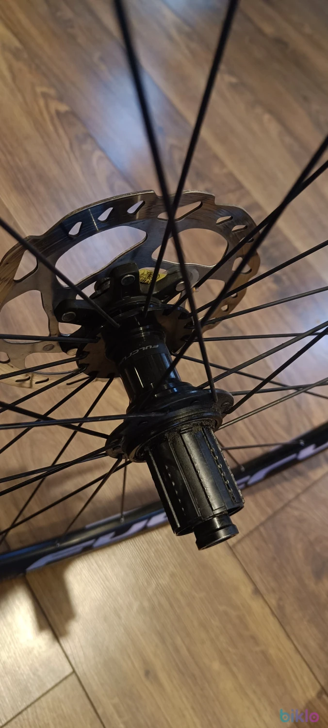 4. Set roți complete Fulcrum Racing 818 Disc