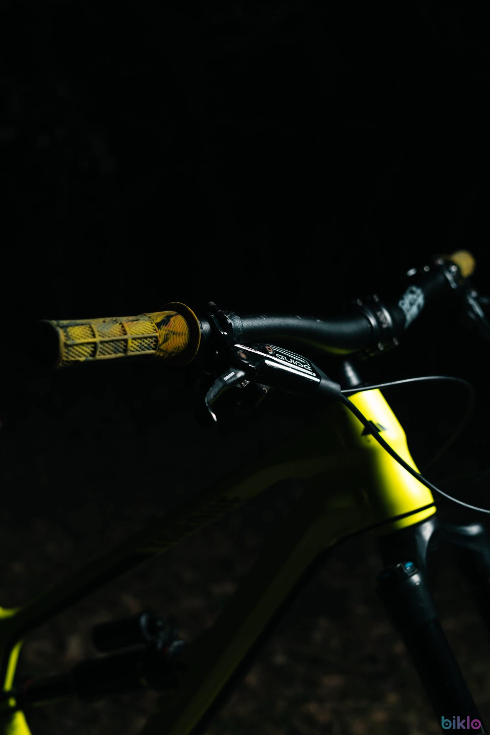 4. Canyon Torque Al5 2020 Full Suspension