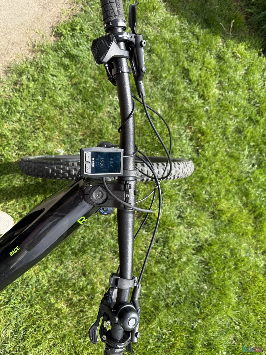 4. Bicicleta Electrica Full Suspension Cube 140 HPC Race Stereo Hybrid