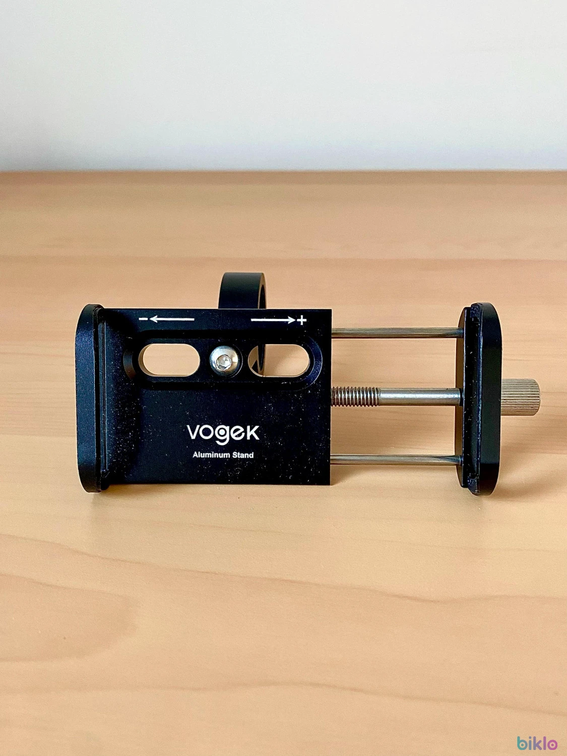 4. Vogek Suport universal telefon pentru bicicleta / trotineta
