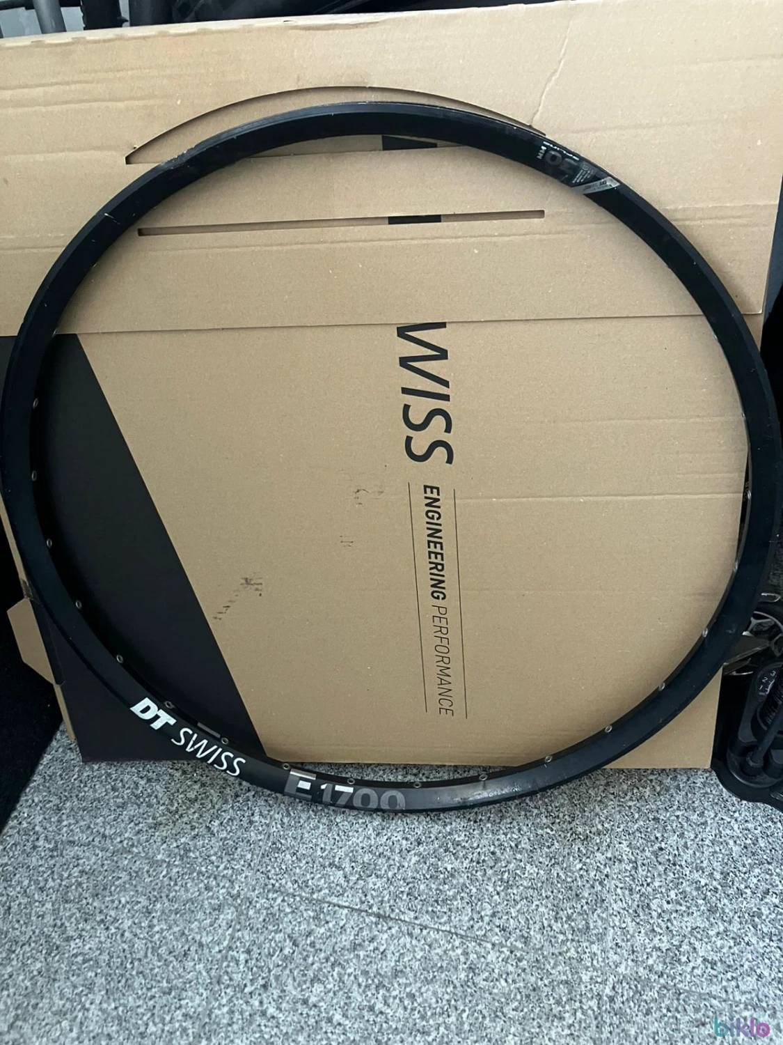 1. Vand janta dt swiss e1700 29 inch 28h