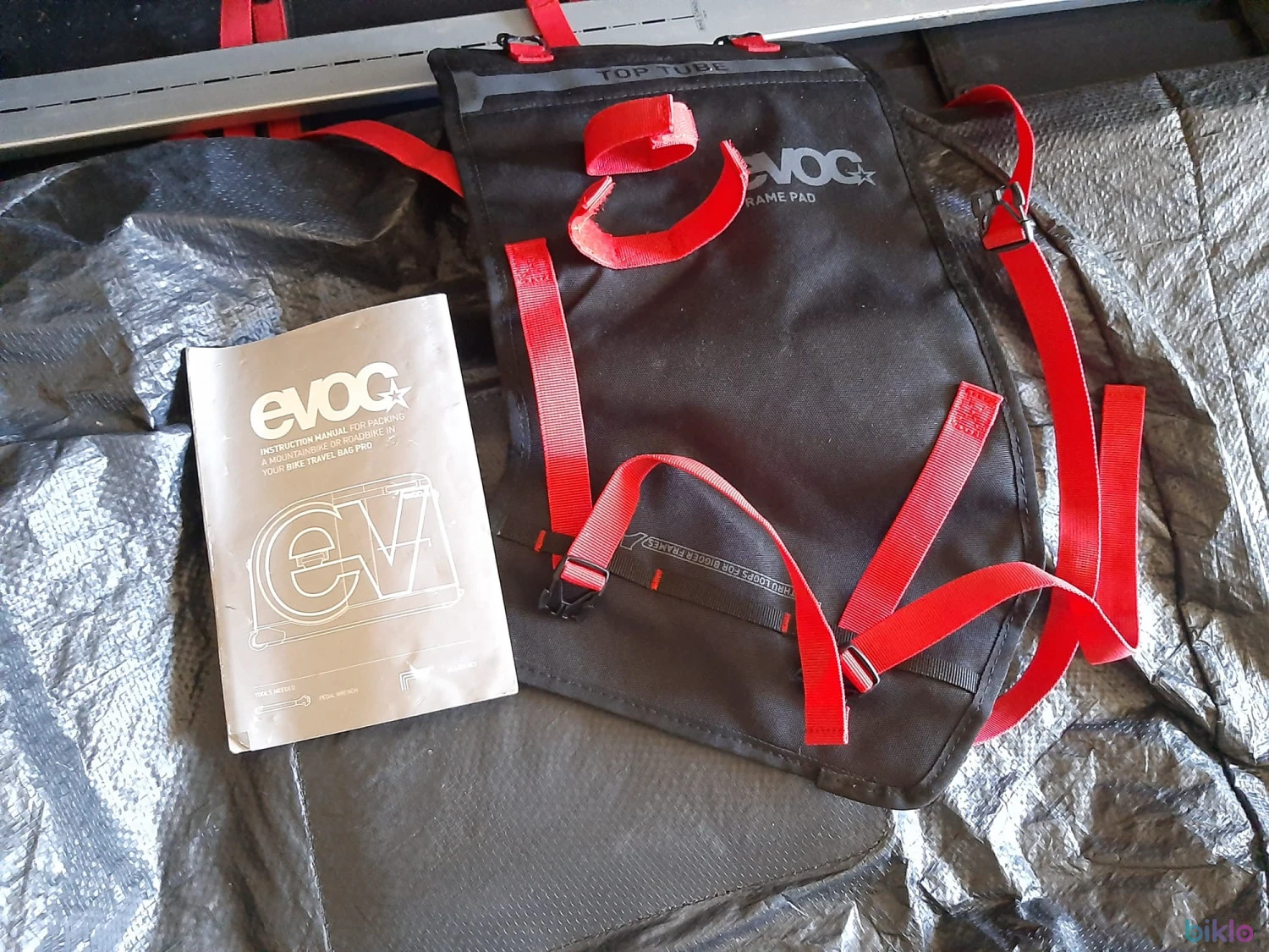8. Geanta de transport bicicleta EVOC BIKE TRAVEL BAG PRO
