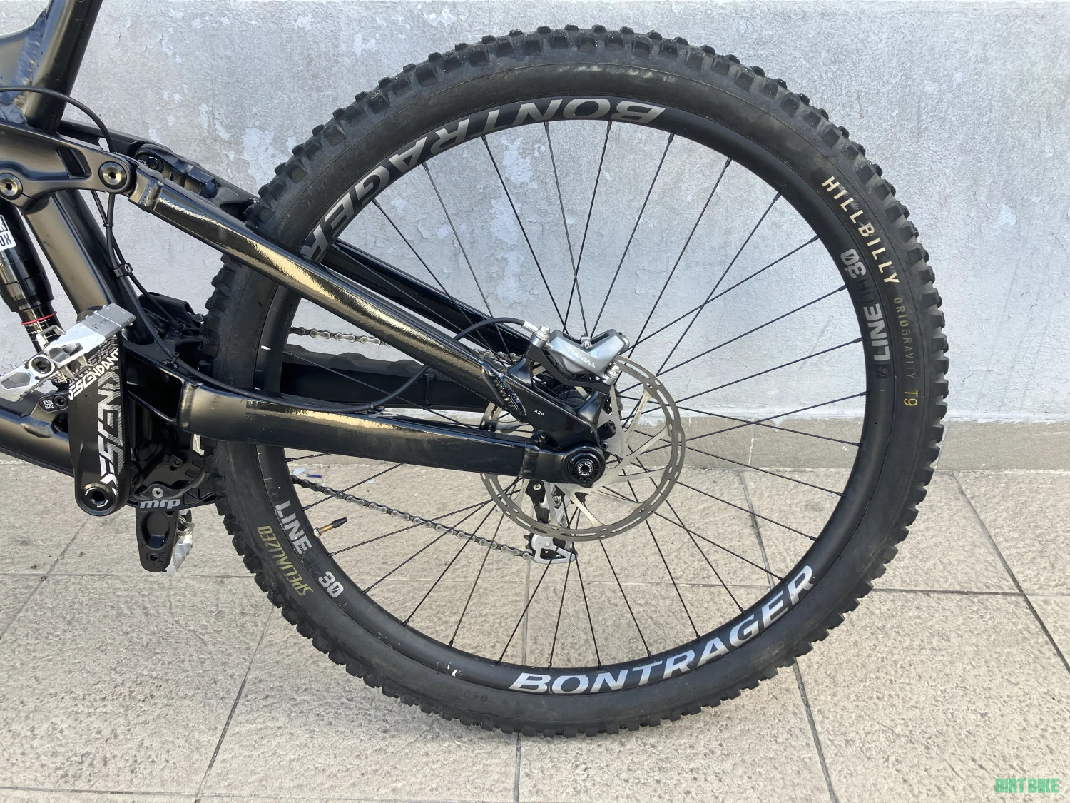 5. Bicicleta downhill Trek Session 8 , cu roti de 29", marime M , model2025