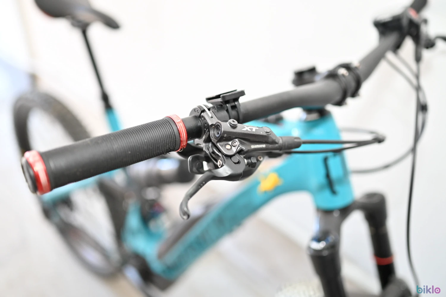 2. E-mtb Moustache