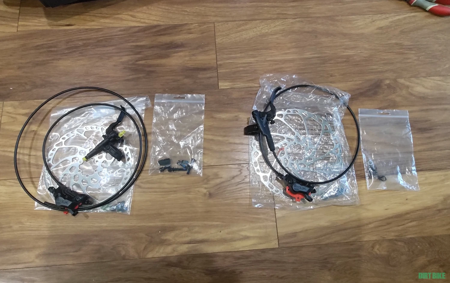 1. Set Frane Shimano SLX BL-M7100 + BRM7120 - 4 pistoane