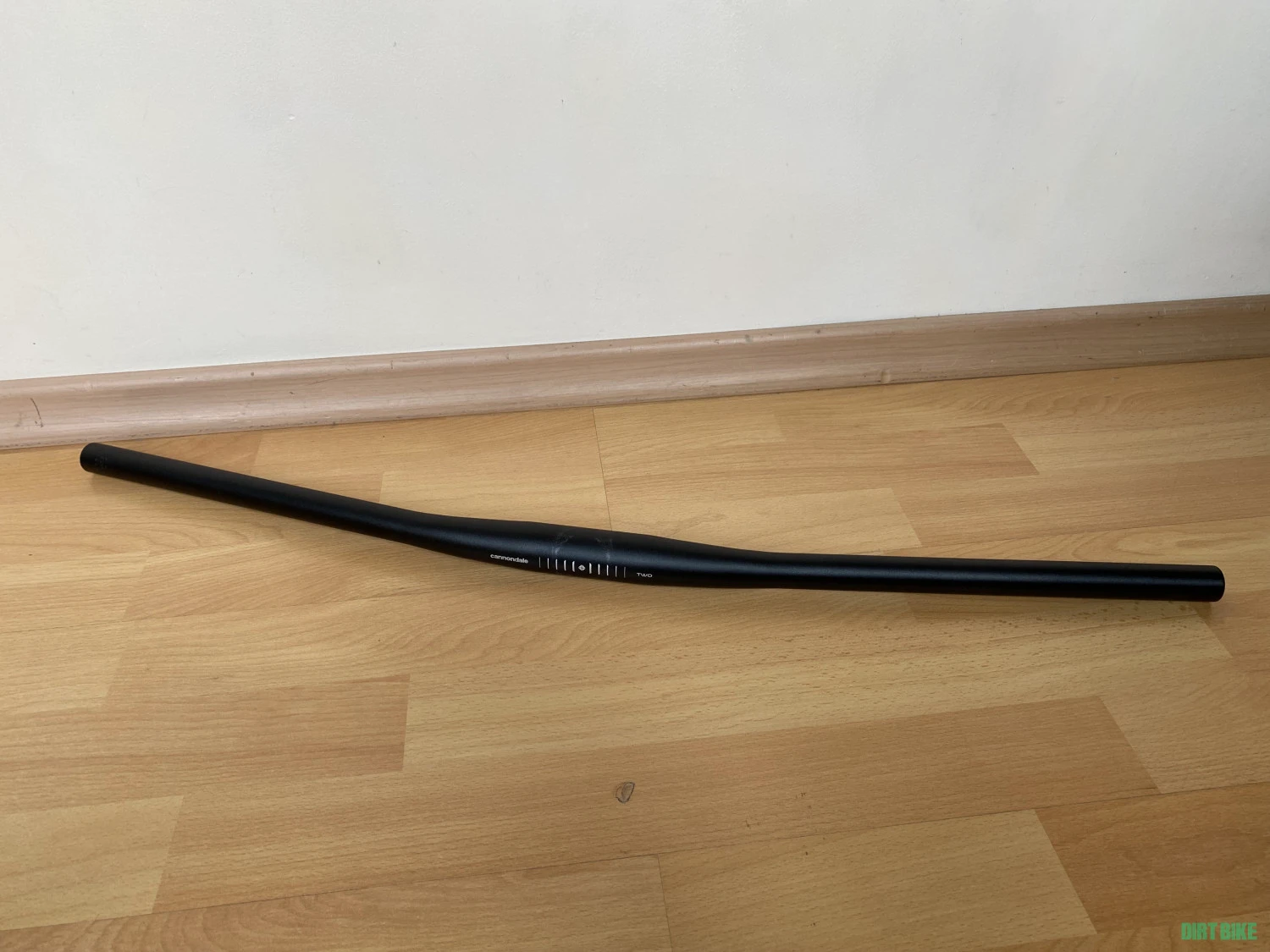 1. Cannondale Two ghidon flat 760 ghidon MTB