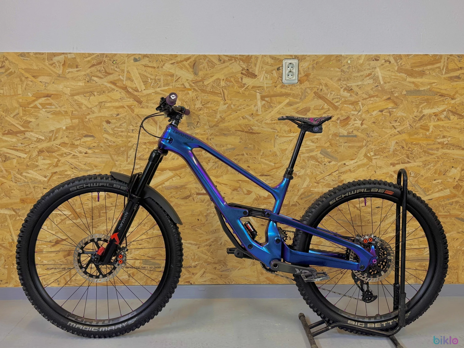 8. Cannondale Jekyll 2 Bicicleta costum wireless enduro downhil freeride