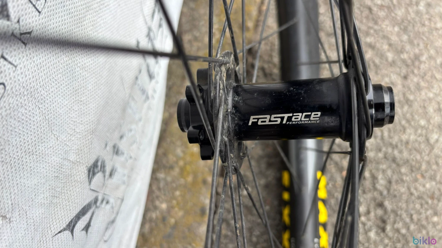 3. Set roti 27,5 custom folosite un sezon pe e-bike