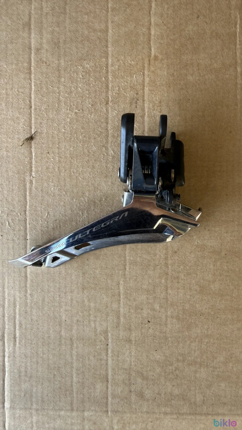 1. Cage Shimano Ultegra DI2 11s FD-R8050