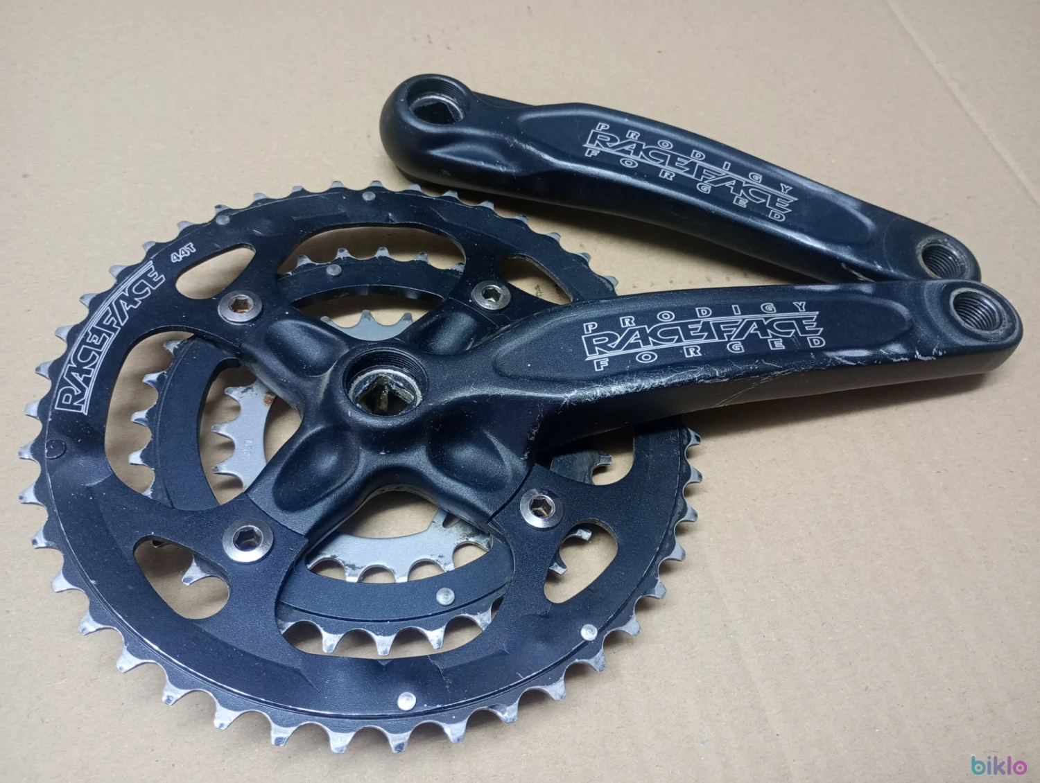 1. Race face forged