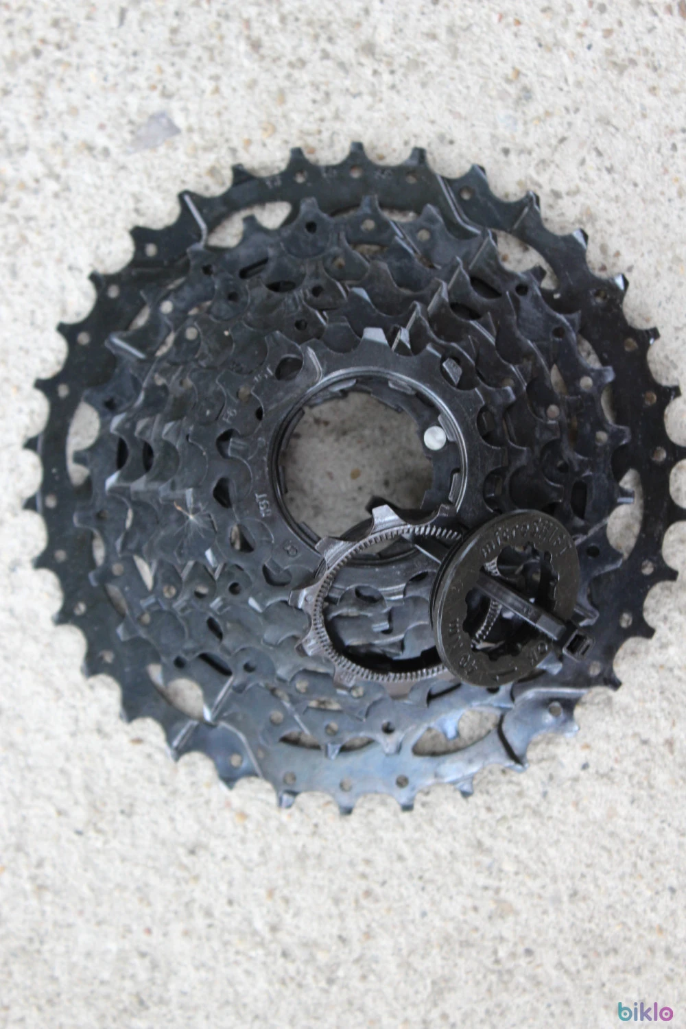 2. Microshift AcolyteX 8-viteza 11-34T. pinion caseta HG