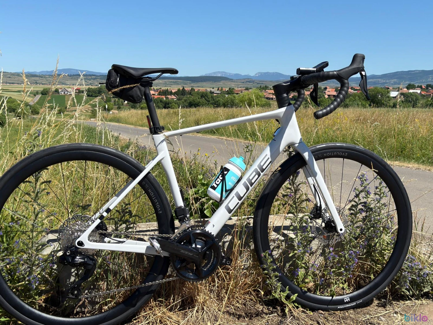 3. Cube Attain C:62 SLX Shimano 105 Di2 2x12 viteze