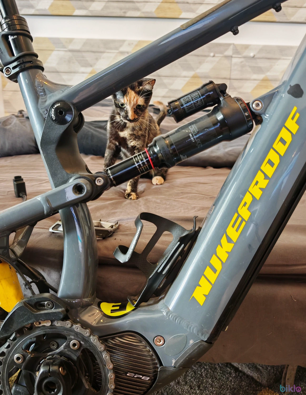 3. 2022 Nukeproof Megawatt 297 Comp Mountain E-Bike - Medium