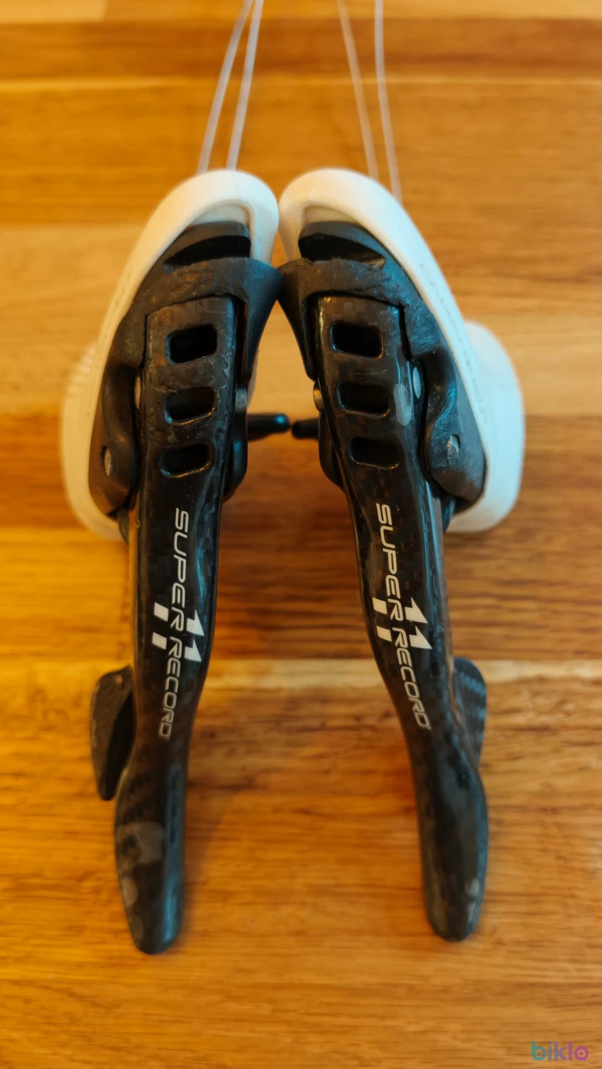 1. Manete Ergopower Campagnolo Super Record 11 viteze