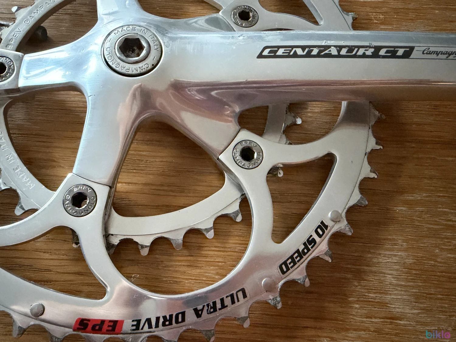 1. Angrenaj Campagnolo compact pe patrat