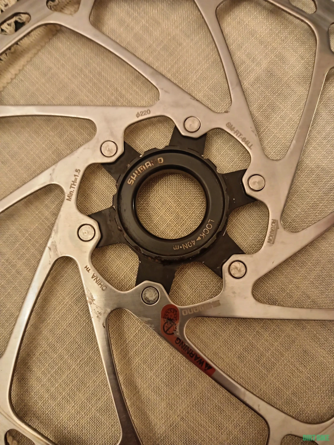 2. Shimano 64 220