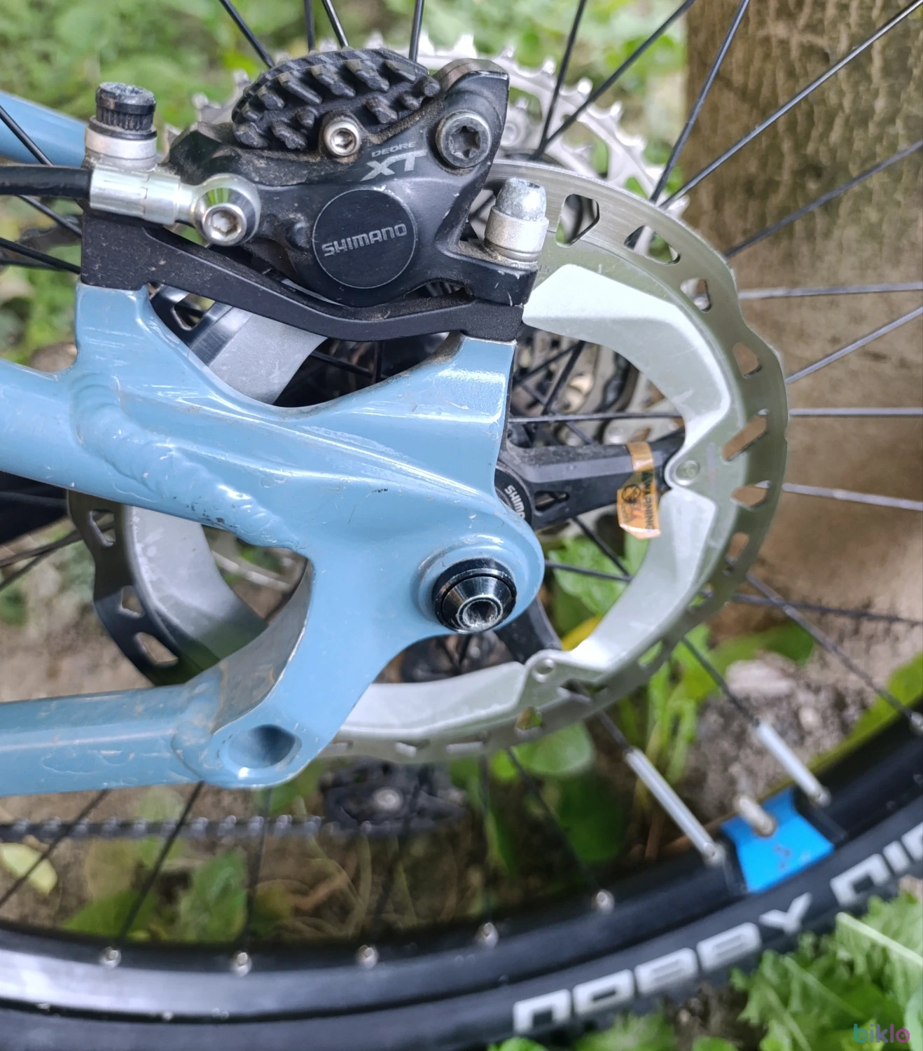 3. Nukeproof scout 275 L cu roti de 29